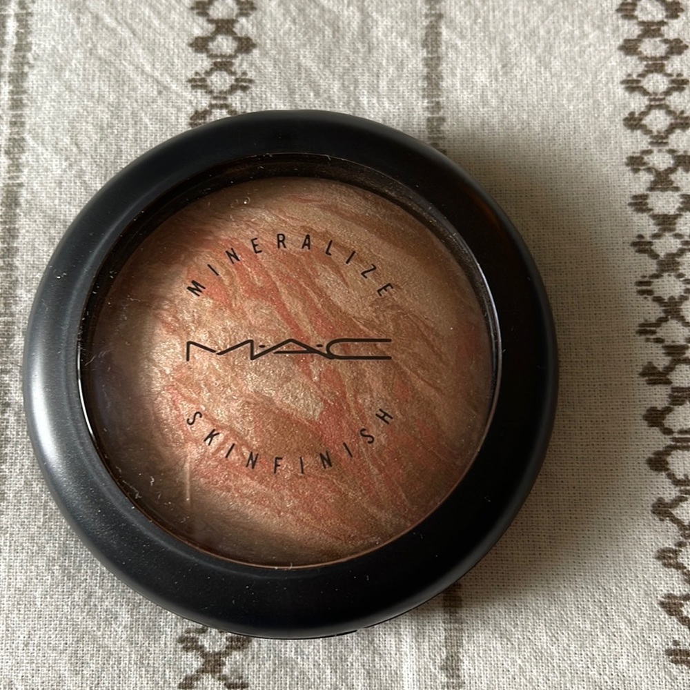 MAC Cosmetics